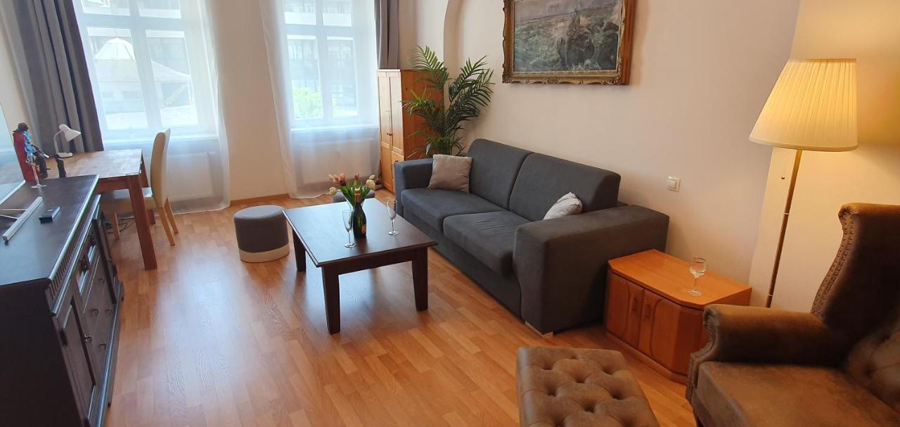 Apartment Colonnade Carlsbad การ์โลวีวารี ภายนอก รูปภาพ