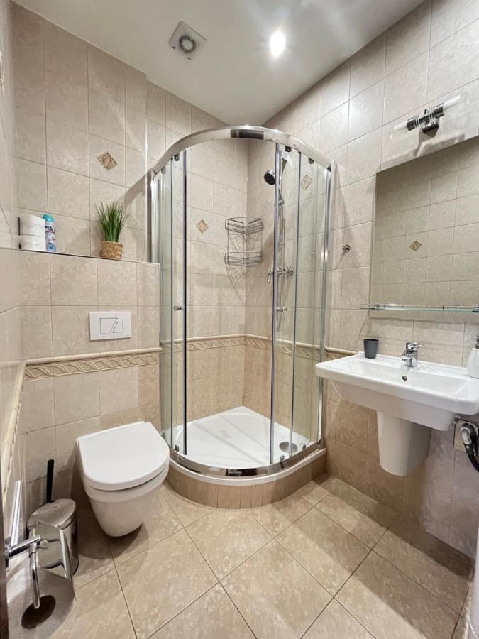 Apartment Colonnade Carlsbad การ์โลวีวารี ภายนอก รูปภาพ